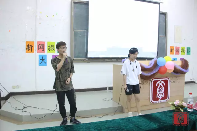 歌手队表演